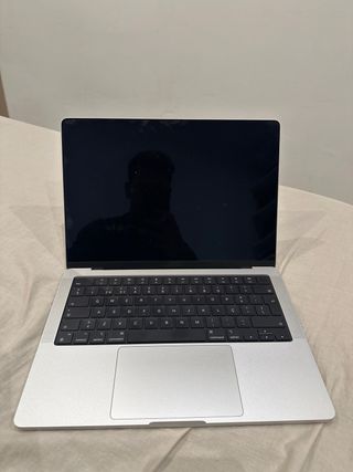 MacBook Pro M1 Pro 16GB 1TB Plata