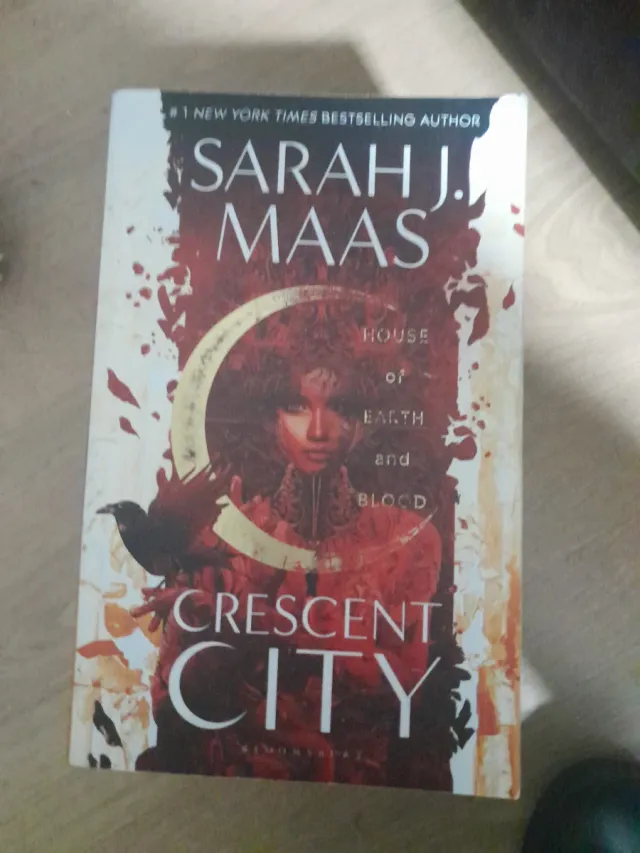 Sarah j. Maas House of Earth and Blood  2 libros