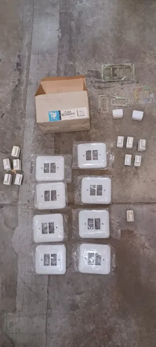 Marcos,interruptores y conmutadores  BJC