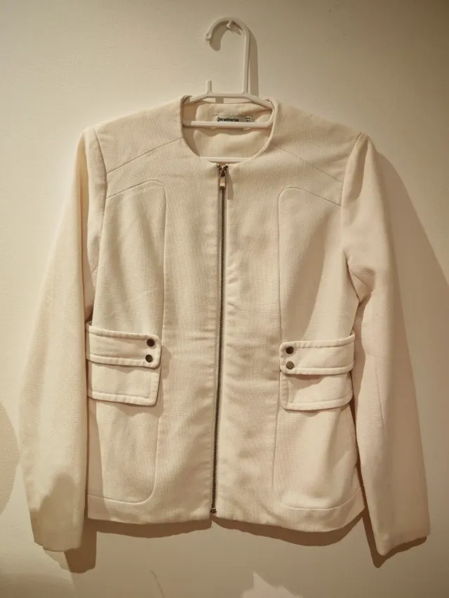 Chaqueta Stradivarius Blanca