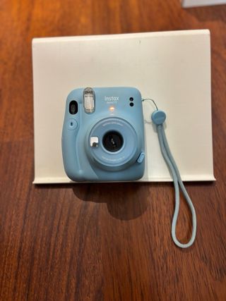 Cámara Fujifilm Instax Mini 11 Celeste con funda