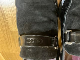 Zapatos de tacón Guess negros