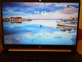 Portátil HP Intel Core5 gris