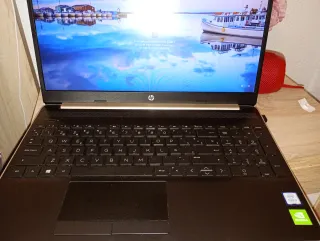 Portátil HP Intel Core5 gris
