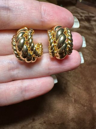 Pendientes C Trenzados Dorados