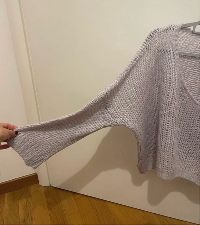 Maglione traforato lilla morbido