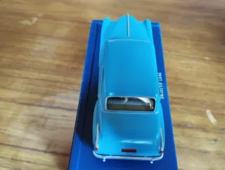 Coche de Tintín azul