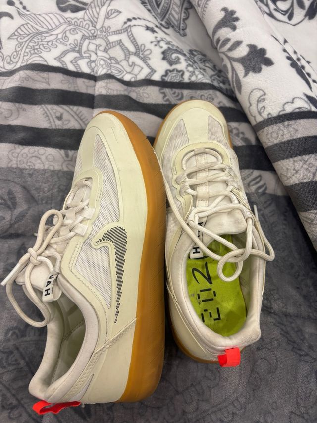 Nike Nyjah Beige/Marrone