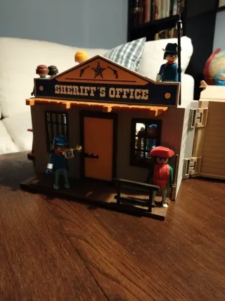 Playmobil Nordisti con banca e ufficio sceriffo