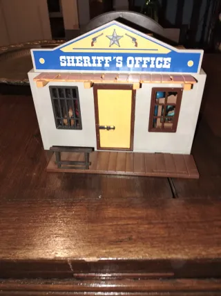 Playmobil Nordisti con banca e ufficio sceriffo