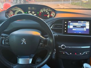 Peugeot 308 2016