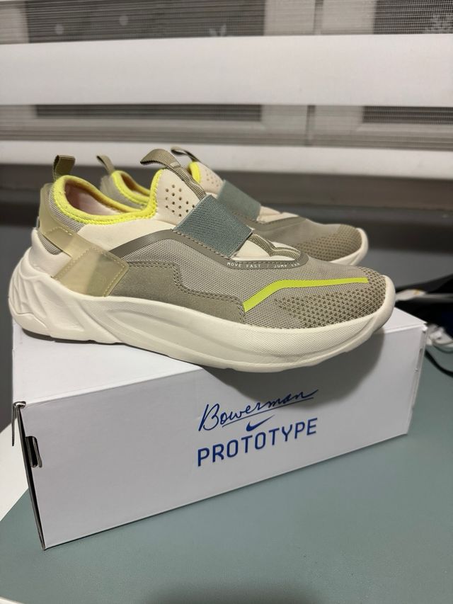 Playeras Zara niño beige/gris