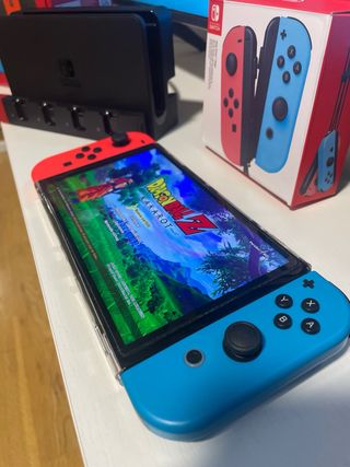 Nintendo Switch OLED + Accesorios