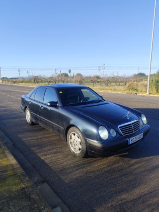 Mercedes-Benz Clase E 2002