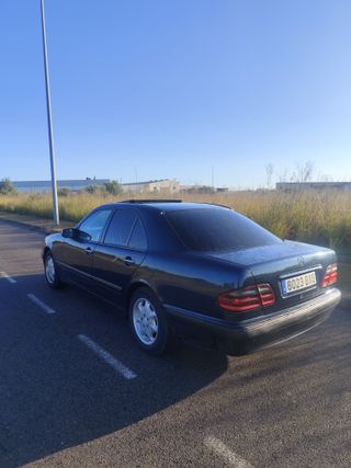 Mercedes-Benz Clase E 2002
