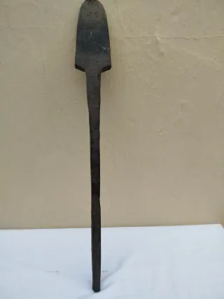 Reja de arado antigua