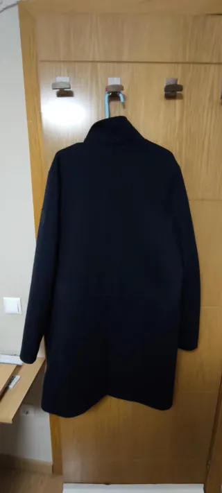 Abrigo de hombre azul marino
