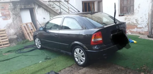 Opel Astra 2000