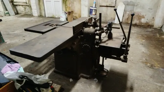 Cepillo industrial para madera