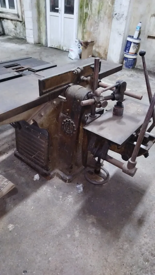 Cepillo industrial para madera