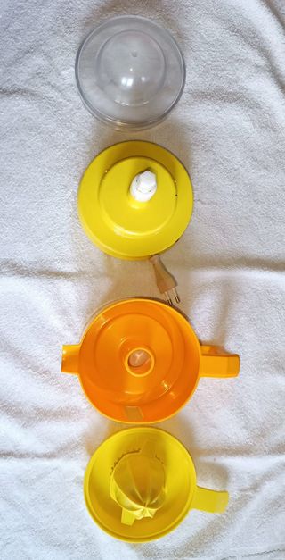 Exprimidor Eléctrico Naranja y Amarillo