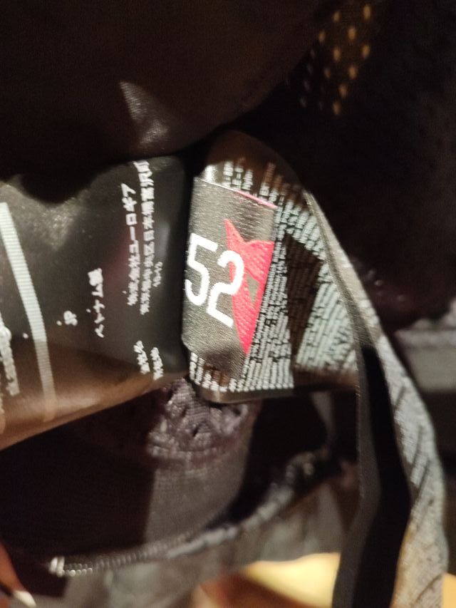 Cazadora Dainese Avro D2 Talla 52