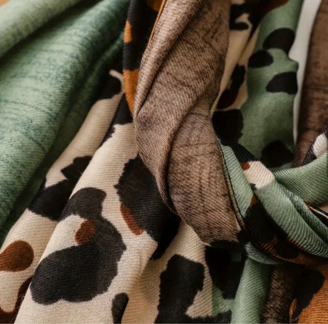 Pañuelo Savannah Mood estampado leopardo