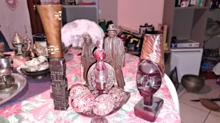 Statuette in legno artigianali