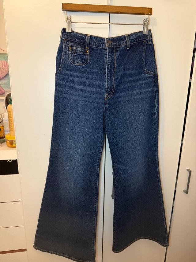 Levi's Jeans Acampanados Talle Alto