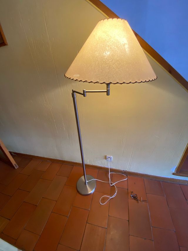 Lámpara de pie IKEA regulable