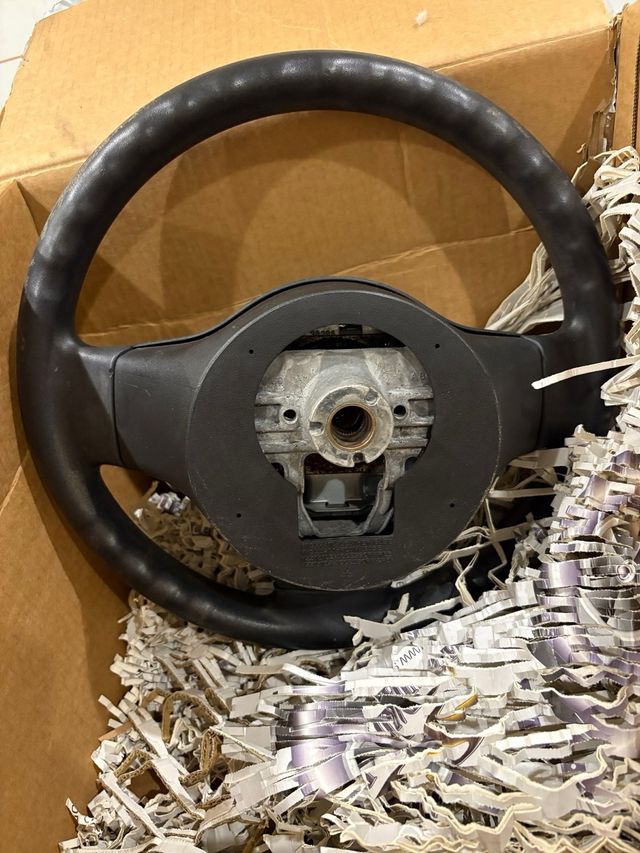 Volante Mitsubishi Colt