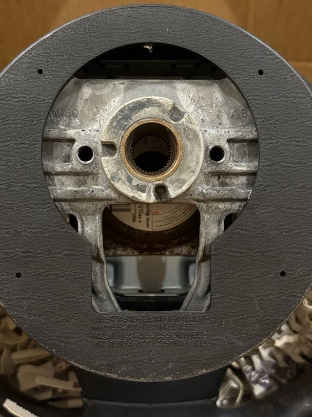 Volante Mitsubishi Colt