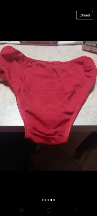 Slip donna rosso con cuore dorato