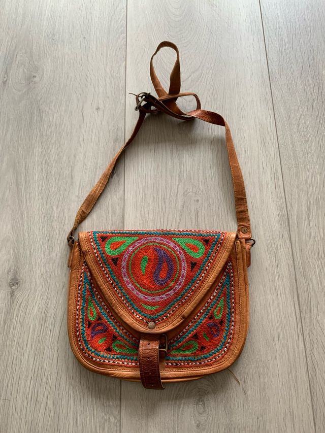 Bolso hippie bordado