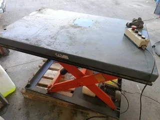 Elevador de motos y más