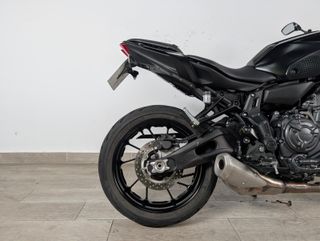 YAMAHA MT 07 2023