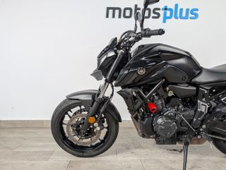 YAMAHA MT 07 2023