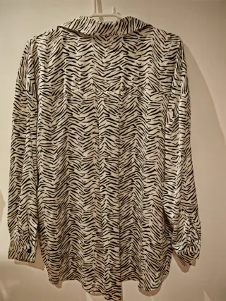BLUSA OVERSIZE ESTAMPADO ANIMAL