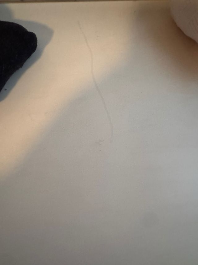 Cómoda blanca de 4 cajones