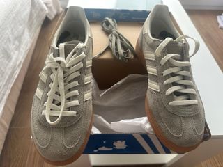 Adidas Spezial silver peble