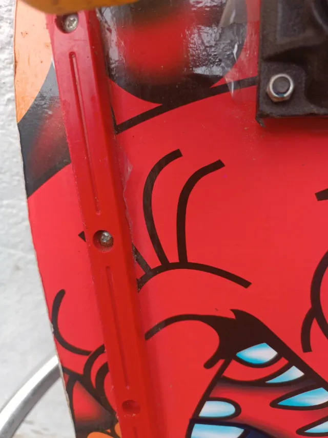 Monopatín Decoración Dibujo Animado Bravo