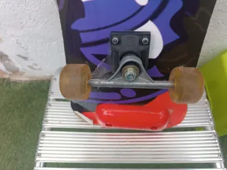 Monopatín Decoración Dibujo Animado Bravo