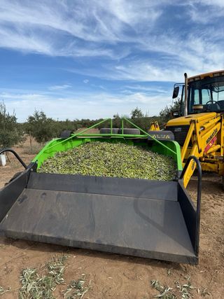 Retroexcavadora Komatsu WB97R