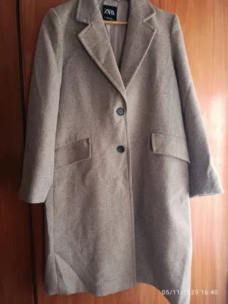 Abrigo ZARA Beige Mujer