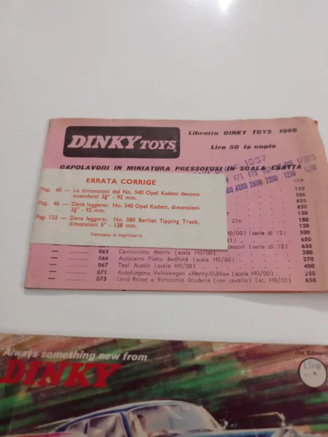 Catálogo Dinky Toys 1966