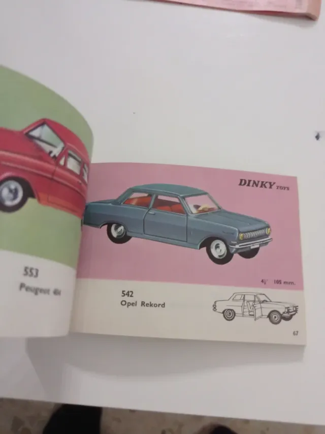 Catálogo Dinky Toys 1966