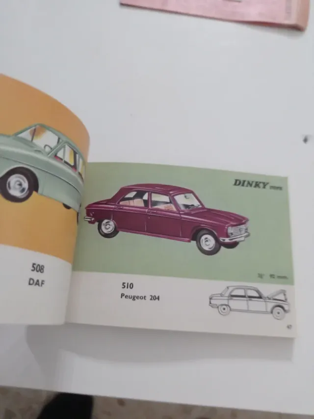 Catálogo Dinky Toys 1966