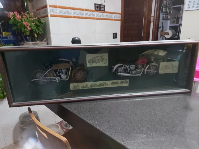 Cuadro cristal expositor decorativo motos antiguas