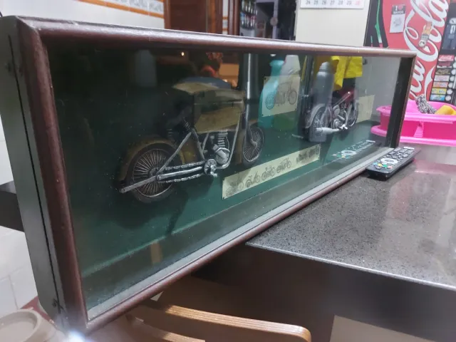 Cuadro cristal expositor decorativo motos antiguas