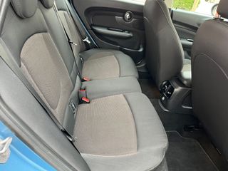 MINI Clubman One D con historial de mantenimiento